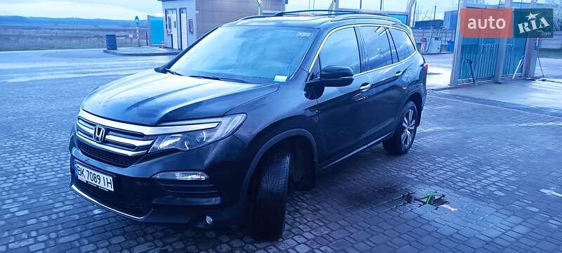 Внедорожник / Кроссовер Honda Pilot 2017 в Костополе