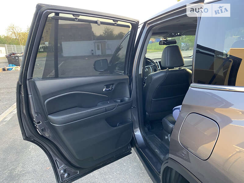 Внедорожник / Кроссовер Honda Pilot 2017 в Одессе