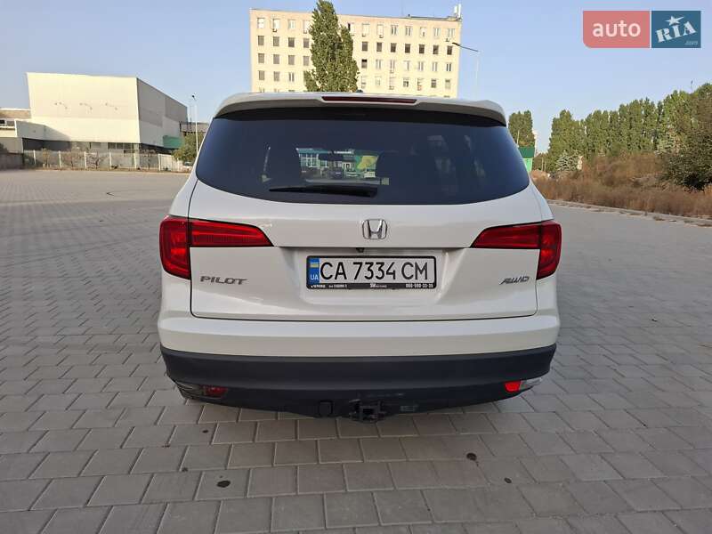 Внедорожник / Кроссовер Honda Pilot 2017 в Черкассах