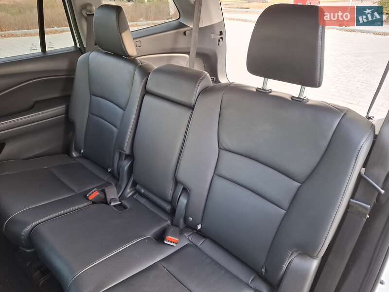 Внедорожник / Кроссовер Honda Pilot 2017 в Черкассах