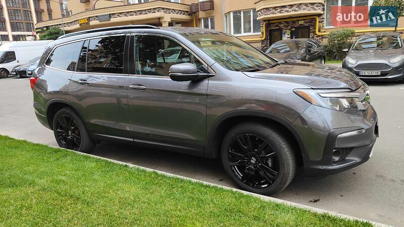 Внедорожник / Кроссовер Honda Pilot 2021 в Киеве