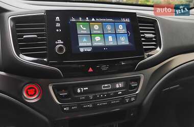 Внедорожник / Кроссовер Honda Pilot 2021 в 