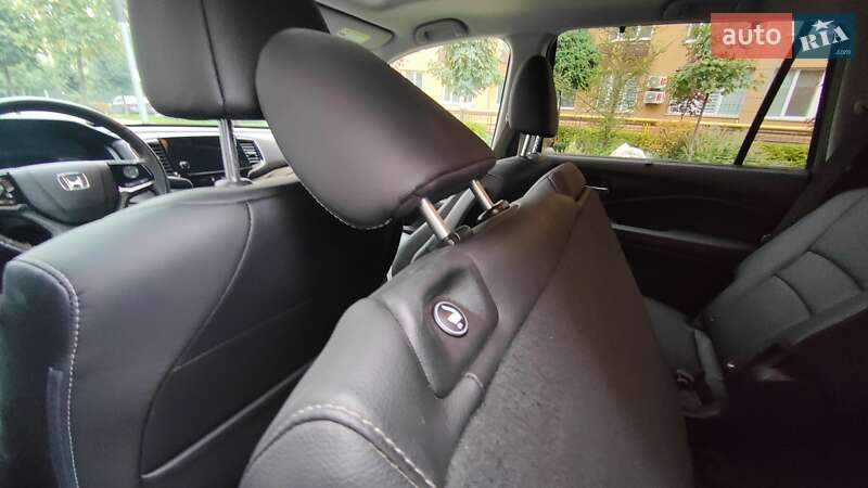 Внедорожник / Кроссовер Honda Pilot 2021 в Киеве