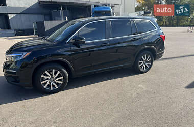 Внедорожник / Кроссовер Honda Pilot 2018 в 