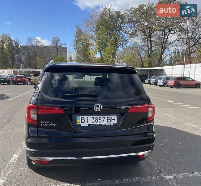 Позашляховик / Кросовер Honda Pilot 2017 в Кременчуці