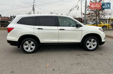 Внедорожник / Кроссовер Honda Pilot 2018 в 
