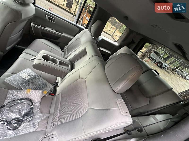 Внедорожник / Кроссовер Honda Pilot 2015 в Киеве фото 26 Внедорожник / Кроссовер Honda Pilot 2015 в Киеве