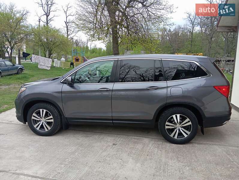 Внедорожник / Кроссовер Honda Pilot 2016 в Ровно