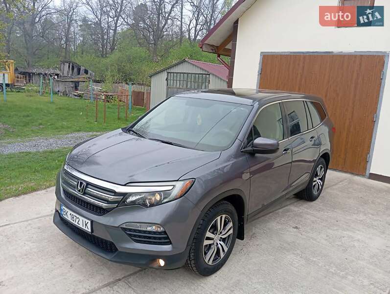 Внедорожник / Кроссовер Honda Pilot 2016 в Ровно