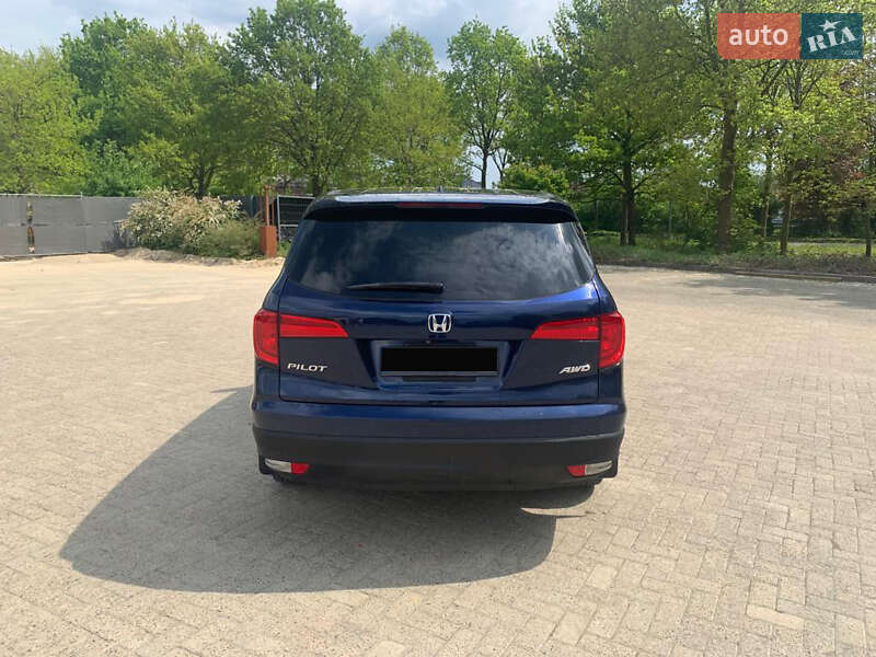 Внедорожник / Кроссовер Honda Pilot 2016 в Киеве