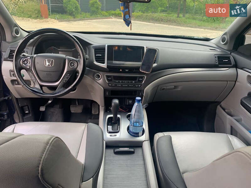 Внедорожник / Кроссовер Honda Pilot 2016 в Киеве