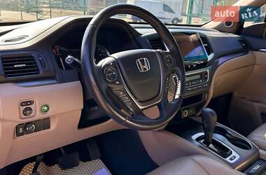 Внедорожник / Кроссовер Honda Pilot 2017 в 