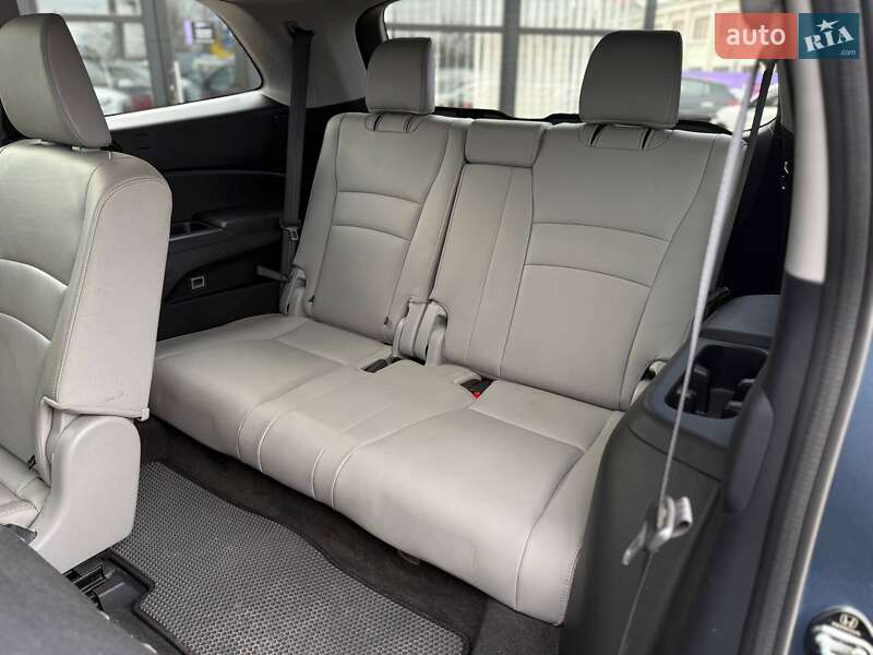 Внедорожник / Кроссовер Honda Pilot 2017 в Киеве