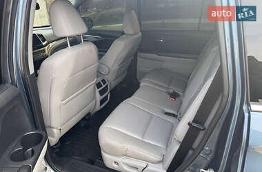 Внедорожник / Кроссовер Honda Pilot 2015 в 