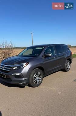 Внедорожник / Кроссовер Honda Pilot 2017 в 