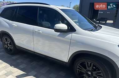 Внедорожник / Кроссовер Honda Pilot 2021 в 