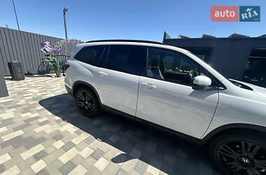 Внедорожник / Кроссовер Honda Pilot 2021 в 