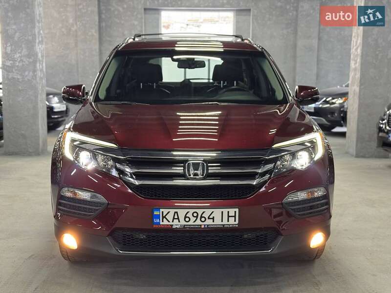 Позашляховик / Кросовер Honda Pilot 2018 в 