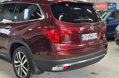Позашляховик / Кросовер Honda Pilot 2018 в 