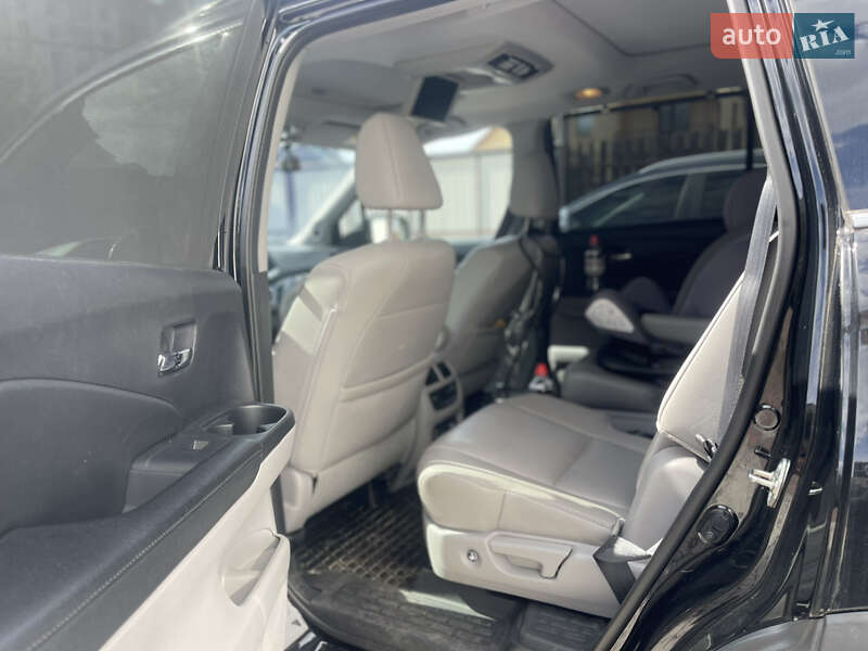 Внедорожник / Кроссовер Honda Pilot 2016 в Киеве