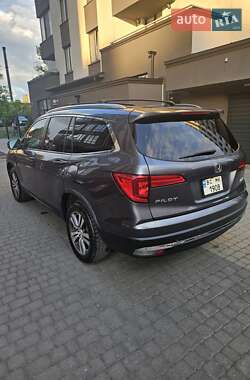 Внедорожник / Кроссовер Honda Pilot 2015 в 
