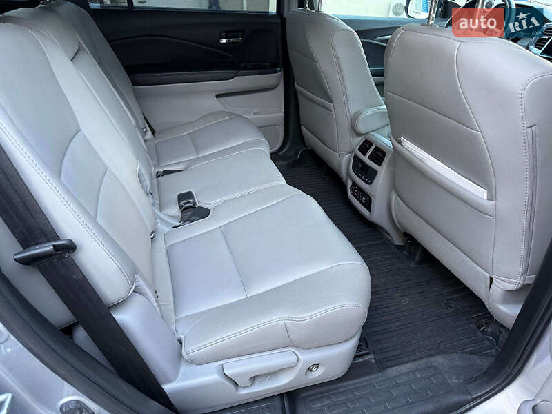 Внедорожник / Кроссовер Honda Pilot 2016 в Одессе