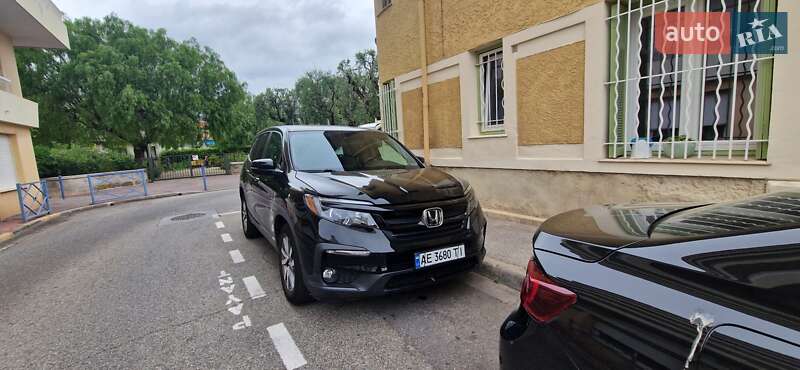 Внедорожник / Кроссовер Honda Pilot 2018 в 