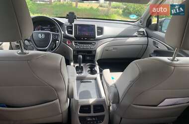 Внедорожник / Кроссовер Honda Pilot 2017 в 