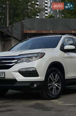 Внедорожник / Кроссовер Honda Pilot 2017 в 