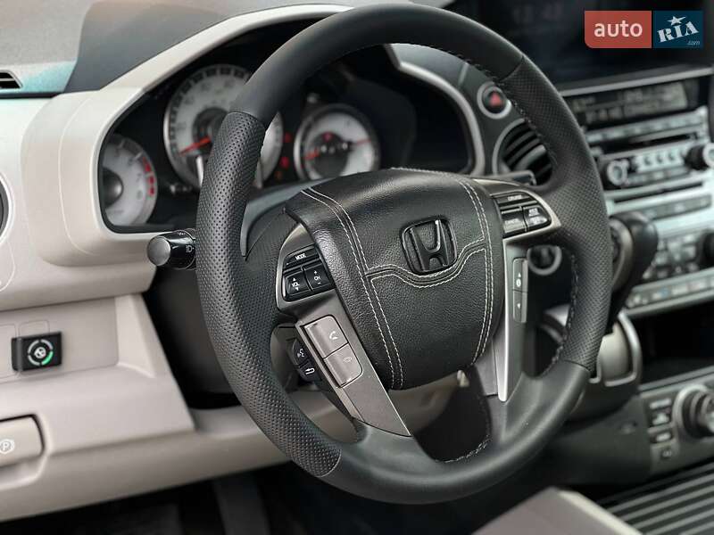 Внедорожник / Кроссовер Honda Pilot 2014 в Киеве
