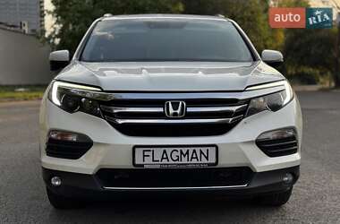 Внедорожник / Кроссовер Honda Pilot 2017 в 