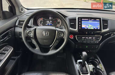 Внедорожник / Кроссовер Honda Pilot 2017 в 