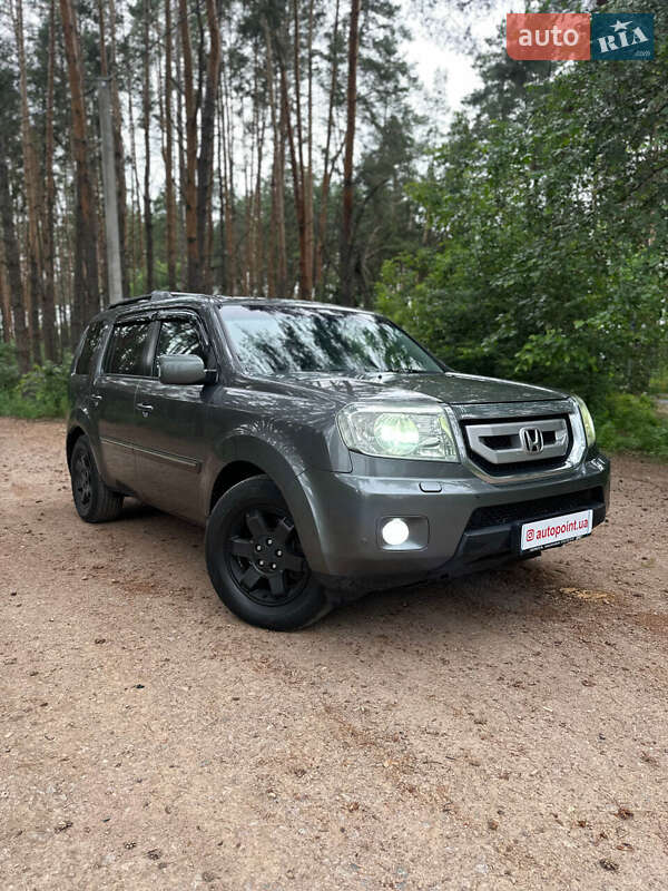 Позашляховик / Кросовер Honda Pilot 2008 в Білогородці