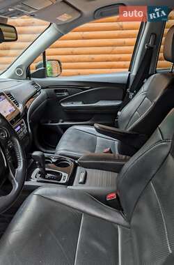Внедорожник / Кроссовер Honda Pilot 2017 в 