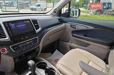 Внедорожник / Кроссовер Honda Pilot 2017 в 