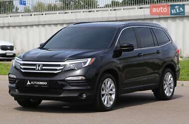 Внедорожник / Кроссовер Honda Pilot 2018 в 