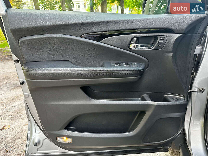 Внедорожник / Кроссовер Honda Pilot 2019 в Киеве
