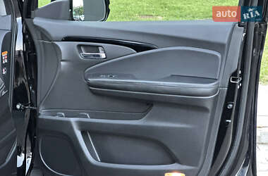 Внедорожник / Кроссовер Honda Pilot 2017 в 