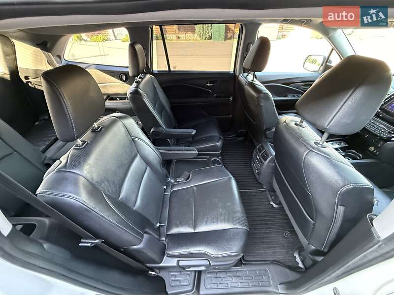 Внедорожник / Кроссовер Honda Pilot 2017 в Киеве фото 65 Внедорожник / Кроссовер Honda Pilot 2017 в Киеве