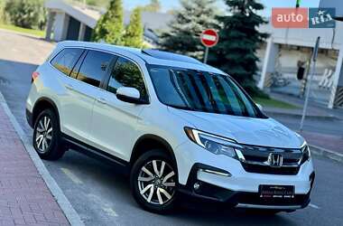 Внедорожник / Кроссовер Honda Pilot 2021 в 