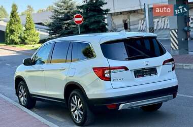 Внедорожник / Кроссовер Honda Pilot 2021 в 