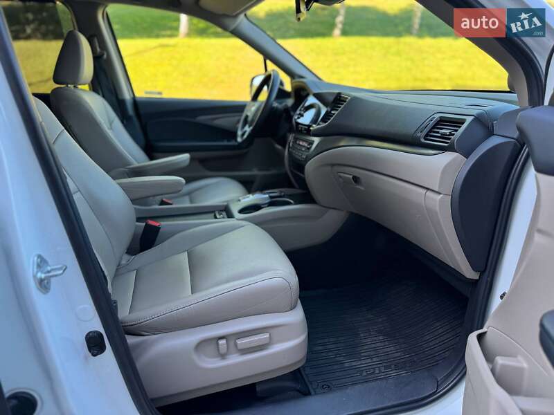Позашляховик / Кросовер Honda Pilot 2021 в Києві фото 39 Позашляховик / Кросовер Honda Pilot 2021 в Києві