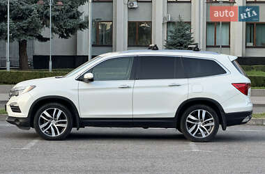 Внедорожник / Кроссовер Honda Pilot 2016 в 