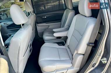 Внедорожник / Кроссовер Honda Pilot 2020 в 