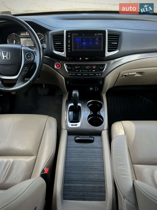 Внедорожник / Кроссовер Honda Pilot 2017 в Киеве фото 28 Внедорожник / Кроссовер Honda Pilot 2017 в Киеве