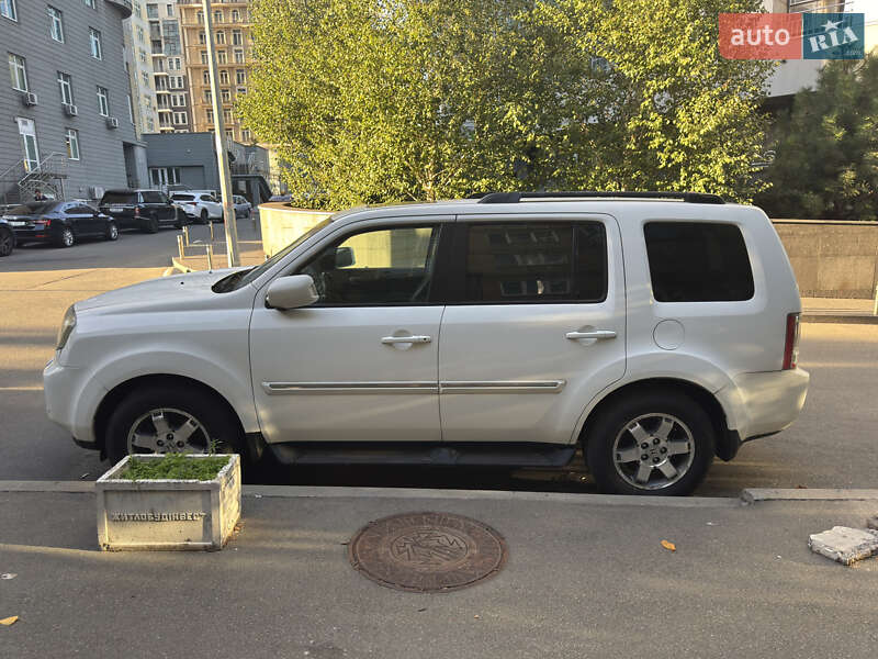 Внедорожник / Кроссовер Honda Pilot 2011 в Киеве