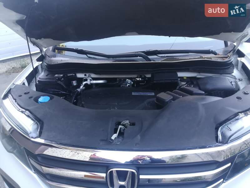 Внедорожник / Кроссовер Honda Pilot 2018 в Полтаве