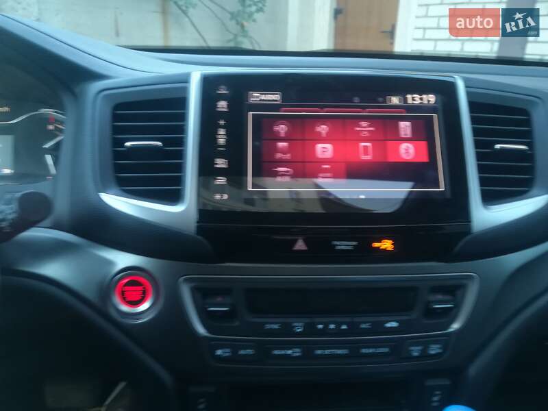 Внедорожник / Кроссовер Honda Pilot 2018 в Полтаве