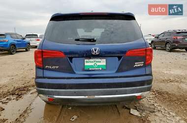 Позашляховик / Кросовер Honda Pilot 2017 в 
