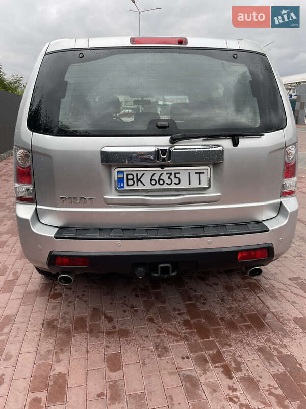 Внедорожник / Кроссовер Honda Pilot 2008 в Сарнах